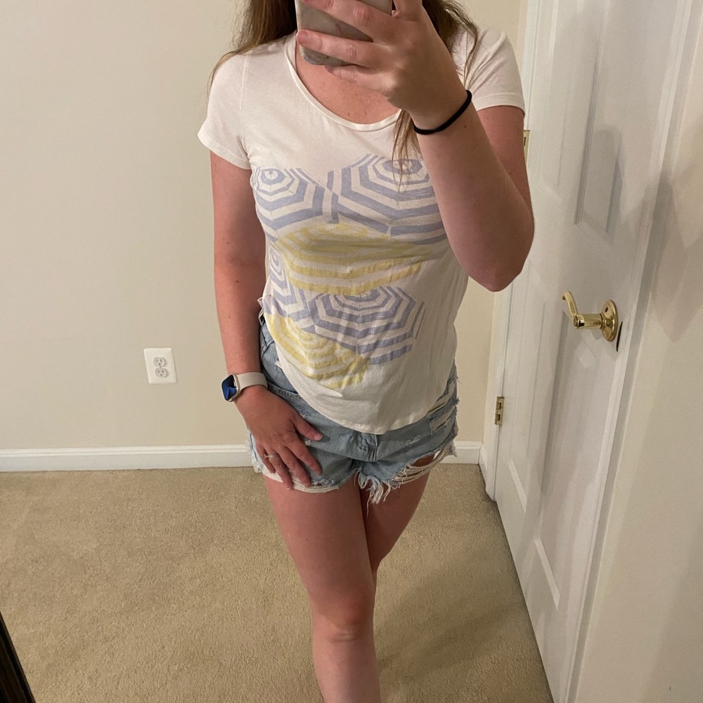Ann Taylor summer tee. Size medium.